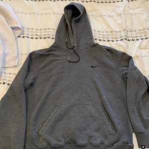 Men’s Nike sweatshirt